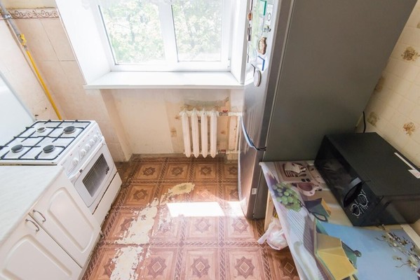 Продам двухкомнатную (2-комн.) квартиру, Коммунистический пр-кт, 27к3, Ростов-на-Дону г