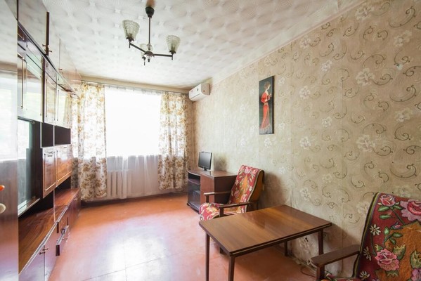 Продам двухкомнатную (2-комн.) квартиру, Коммунистический пр-кт, 27к3, Ростов-на-Дону г