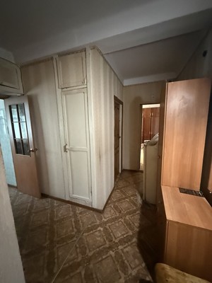 Продам трехкомнатную (3-комн.) квартиру, Кечкеметская ул, 79, Симферополь г