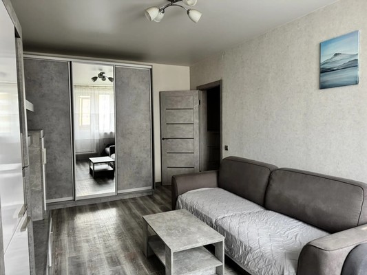 Продам двухкомнатную (2-комн.) квартиру, Западный мкр, 3, Октябрьский рп
