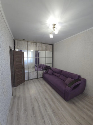 Продам двухкомнатную (2-комн.) квартиру, Старокубанская ул, 2/4к1, Краснодар г