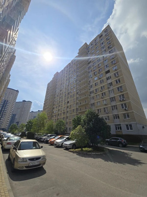 Продам двухкомнатную (2-комн.) квартиру, Старокубанская ул, 2/4к1, Краснодар г