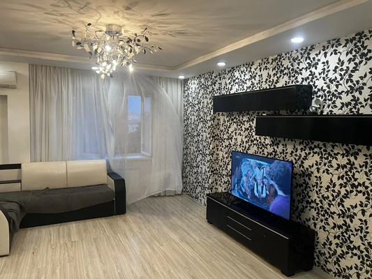 Продам трехкомнатную (3-комн.) квартиру, Октябрьский пр-кт, 18к2, Люберцы г