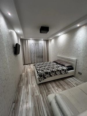 Продам трехкомнатную (3-комн.) квартиру, Октябрьский пр-кт, 18к2, Люберцы г