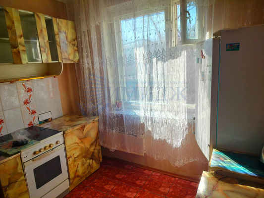 Сдам двухкомнатную (2-комн.) квартиру, Гусарова ул, 38, Красноярск г