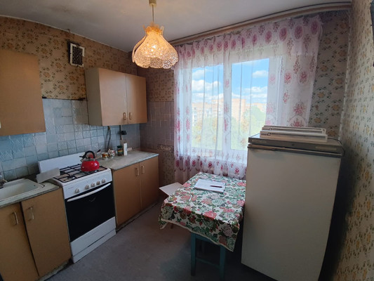 Продам трехкомнатную (3-комн.) квартиру, Бахарева ул, 16/73, Ступино г