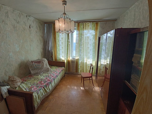 Продам трехкомнатную (3-комн.) квартиру, Бахарева ул, 16/73, Ступино г