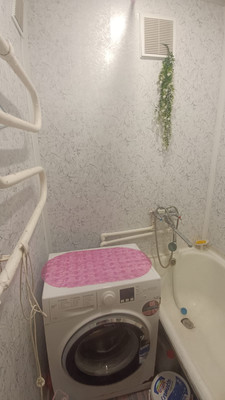 Продам двухкомнатную (2-комн.) квартиру, Ленина (Ожерелье мкр.) ул, 1к2, Кашира г