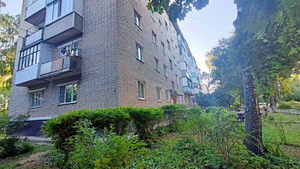 Продам двухкомнатную (2-комн.) квартиру, Ленина (Ожерелье мкр.) ул, 1к2, Кашира г