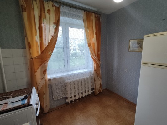 Продам двухкомнатную (2-комн.) квартиру, Пролетарская ул, 9, Сырково д