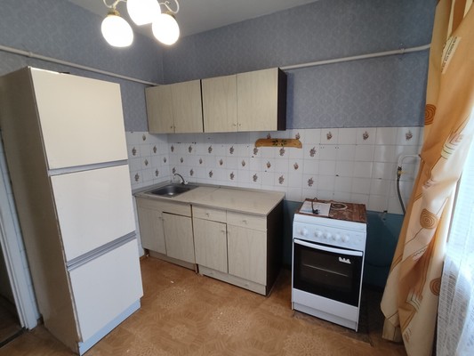 Продам двухкомнатную (2-комн.) квартиру, Пролетарская ул, 9, Сырково д