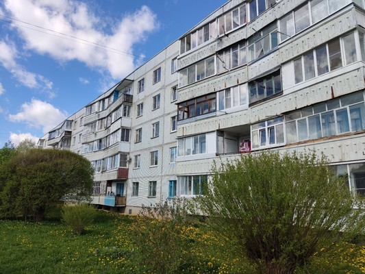 Продам двухкомнатную (2-комн.) квартиру, Пролетарская ул, 9, Сырково д