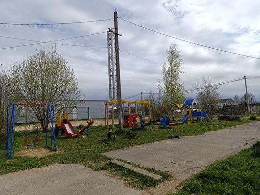 Продам двухкомнатную (2-комн.) квартиру, 1-я Новая ул, 10, Кикерино п
