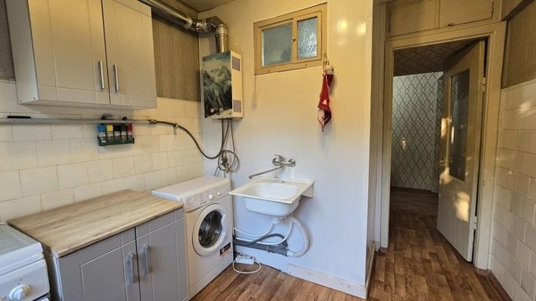 Продам двухкомнатную (2-комн.) квартиру, Московская ул, 58, Краснодар г