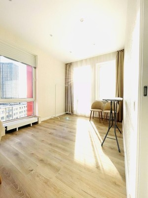 Продам трехкомнатную (3-комн.) квартиру, Новоостаповская ул, 20, Москва г