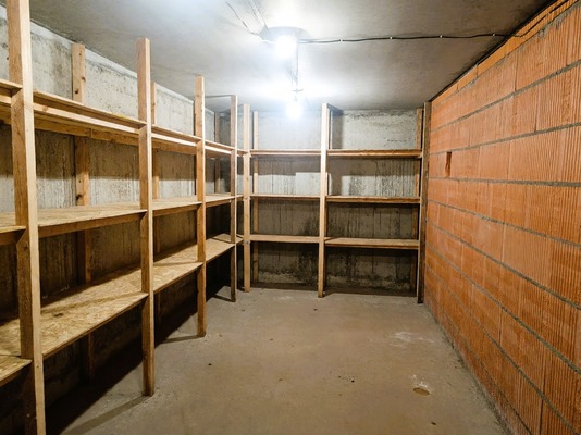 Продам двухкомнатную (2-комн.) квартиру, Генерала Раевского ул, 27, Калининград г