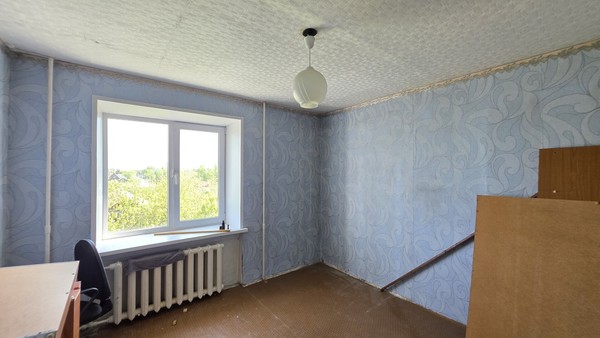 Продам трехкомнатную (3-комн.) квартиру, Деповская ул, 162а, Ишим г