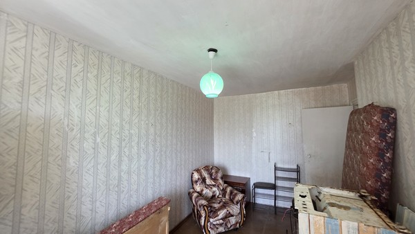 Продам трехкомнатную (3-комн.) квартиру, Деповская ул, 162а, Ишим г