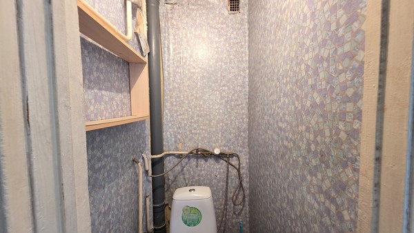 Продам трехкомнатную (3-комн.) квартиру, Деповская ул, 162а, Ишим г