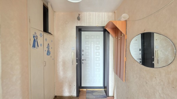 Продам трехкомнатную (3-комн.) квартиру, Деповская ул, 162а, Ишим г