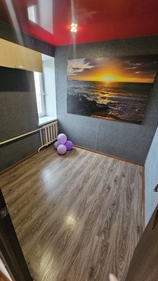 Продам двухкомнатную (2-комн.) квартиру, 35-й мкр, 10, Октябрьский г