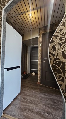 Продам двухкомнатную (2-комн.) квартиру, 35-й мкр, 10, Октябрьский г