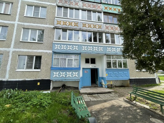 Продам двухкомнатную (2-комн.) квартиру, Луговая ул, 2, Алфимово д