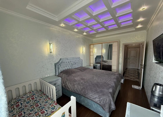 Продам трехкомнатную (3-комн.) квартиру, Свободы (Мирный мкр.) ул, 3, Мирный п