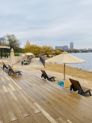 Продам двухкомнатную (2-комн.) квартиру, Исаковского ул, 20к2, Москва г