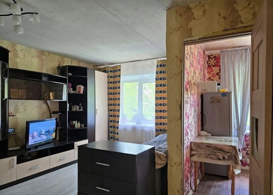 Продам однокомнатную (1-комн.) квартиру, Металлургов аллея, 2, Брянск г