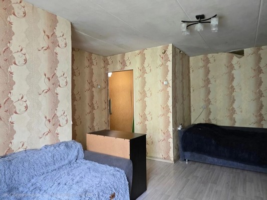 Продам однокомнатную (1-комн.) квартиру, Металлургов аллея, 2, Брянск г
