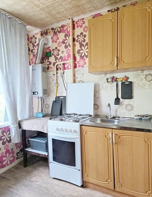 Продам однокомнатную (1-комн.) квартиру, Металлургов аллея, 2, Брянск г