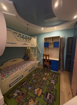 Продам трехкомнатную (3-комн.) квартиру, Международная ул, 22, Москва г