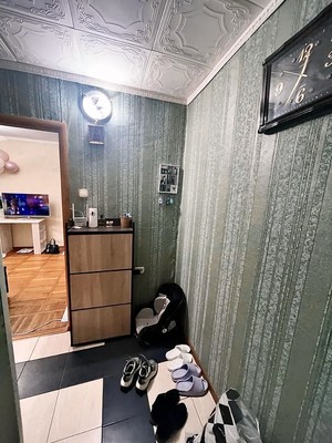 Продам трехкомнатную (3-комн.) квартиру, Новороссийская ул, 80, Армавир г