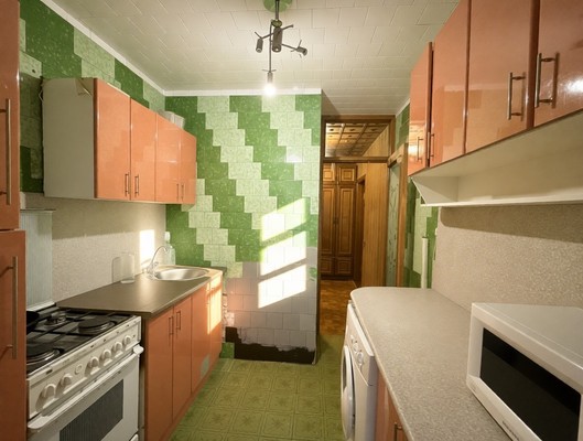 Продам трехкомнатную (3-комн.) квартиру, Славянская ул, 69, Волна п