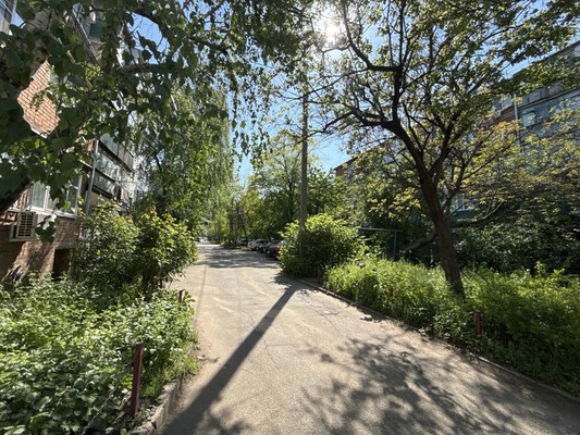 Продам трехкомнатную (3-комн.) квартиру, Славянская ул, 69, Волна п