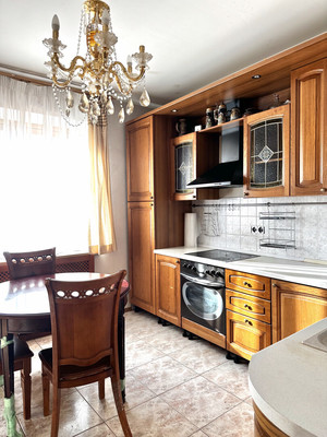 Продам трехкомнатную (3-комн.) квартиру, Старокачаловская ул, 14, Москва г
