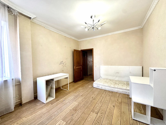 Продам трехкомнатную (3-комн.) квартиру, Старокачаловская ул, 14, Москва г