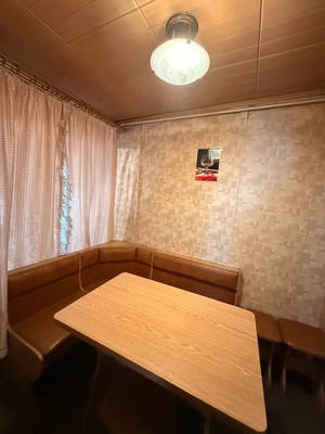 Продам трехкомнатную (3-комн.) квартиру, Крымчакский пер, 3, Симферополь г