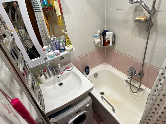 Продам двухкомнатную (2-комн.) квартиру, Альпийский пер, 11к1, Санкт-Петербург г