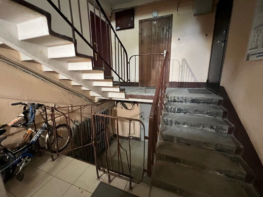 Продам двухкомнатную (2-комн.) квартиру, Альпийский пер, 11к1, Санкт-Петербург г