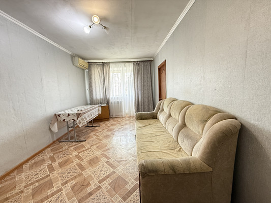 Продам трехкомнатную (3-комн.) квартиру, Имени Адмирала Серебрякова наб, 51, Новороссийск г
