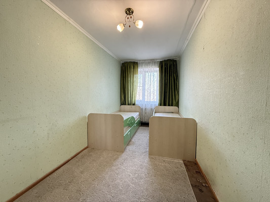 Продам трехкомнатную (3-комн.) квартиру, Имени Адмирала Серебрякова наб, 51, Новороссийск г