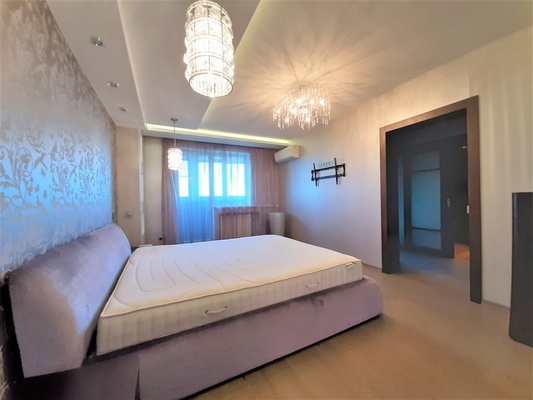 Продам многокомнатную квартиру, Ботаническая ул, 19к1, Москва г