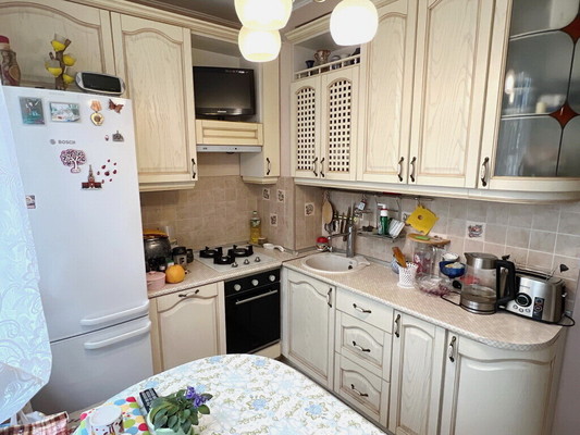 Продам двухкомнатную (2-комн.) квартиру, Альпийский пер, 11к1, Санкт-Петербург г