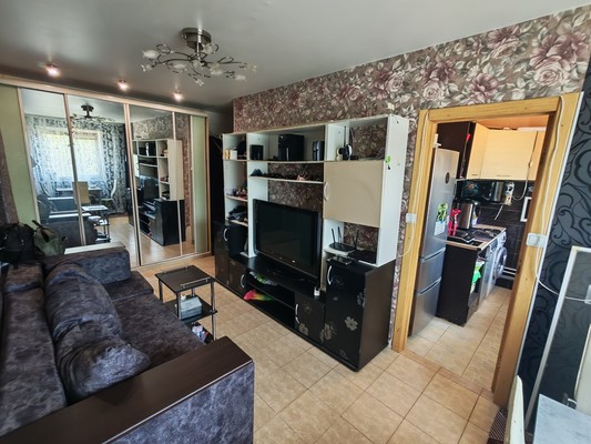 Продам трехкомнатную (3-комн.) квартиру, Комсомольская ул, 15, Фокино г
