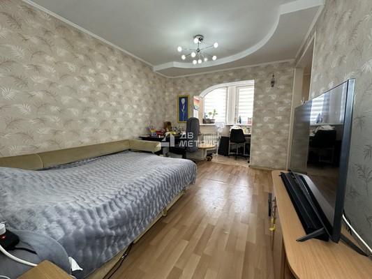 Продам двухкомнатную (2-комн.) квартиру, Комсомольская ул, 241А, Южно-Сахалинск г