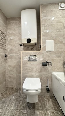 Продам двухкомнатную (2-комн.) квартиру, Ленина ул, 563к3, Южно-Сахалинск г