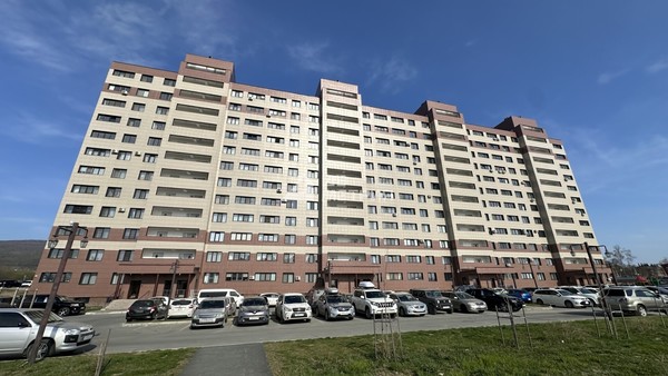 Продам двухкомнатную (2-комн.) квартиру, Ленина ул, 563к3, Южно-Сахалинск г