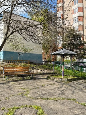 Продам трехкомнатную (3-комн.) квартиру, Атажукина ул, 8, Нальчик г